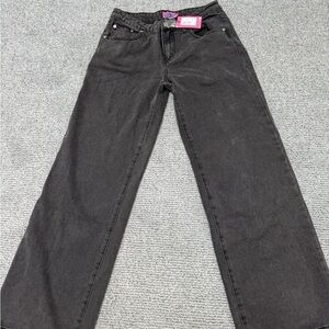 Edikted Raelynn Washed Black. Low Rise Jeans. Size M. NWT.